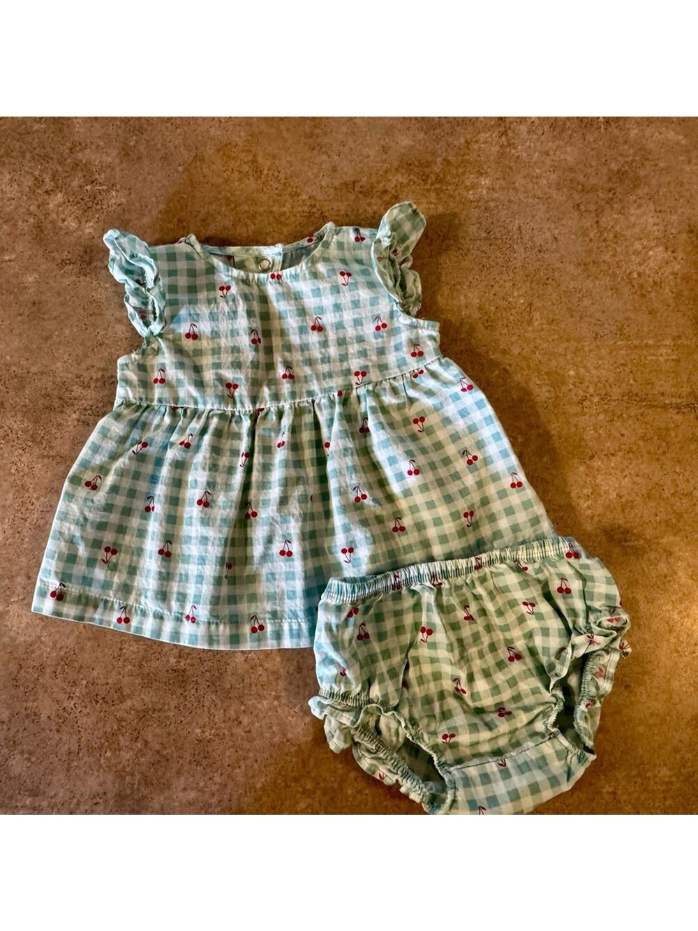 Adorable Green & White Gingham Cherry Summer Dress Infant Size 6-9M Carter's